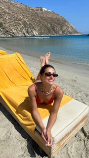 Renata Notni feet photo thumbnail