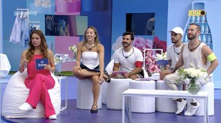 Renata Saldanha feet photo thumbnail