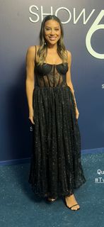 Renata Saldanha feet photo thumbnail