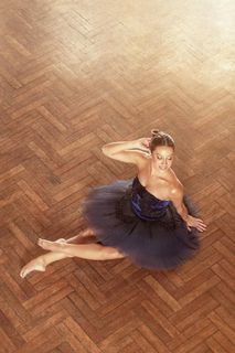 Renata Saldanha feet photo thumbnail