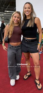 Renata Saldanha feet photo thumbnail