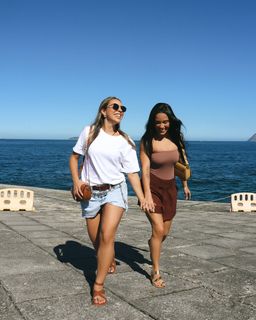 Renata Saldanha feet photo 1
