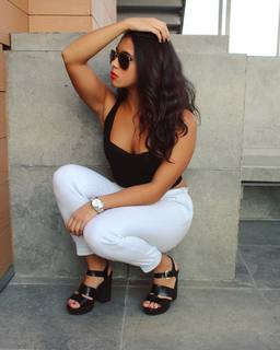 Renata Vaca feet photo 3
