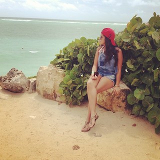 Renata Vaca feet photo 1