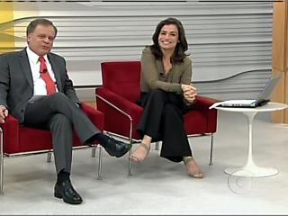 Renata Vasconcellos feet photo 6