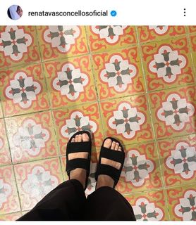 Renata Vasconcellos feet photo 1