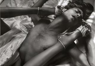 Rene Russo feet photo thumbnail