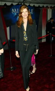 Rene Russo feet photo thumbnail