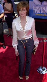 Rene Russo feet photo thumbnail