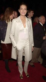 Rene Russo feet photo thumbnail