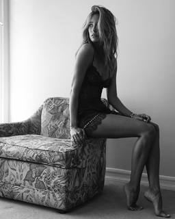 Renee Bargh feet photo 2