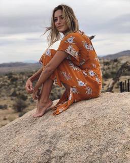 Renee Bargh feet photo 7