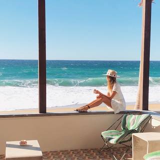 Renee Bargh feet photo 18