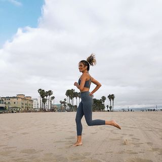 Renee Bargh feet photo 7