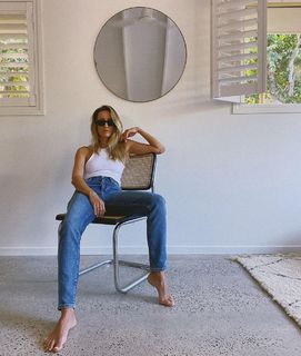 Renee Bargh feet photo 18