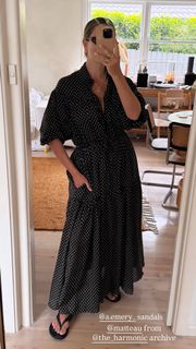 Renee Bargh feet photo 3