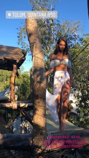 Renee Herbert feet photo 5