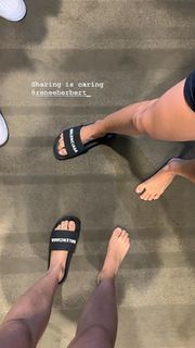 Renee Herbert feet photo 9