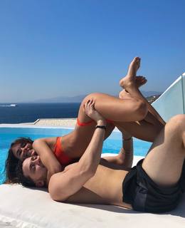 Renee Herbert feet photo 17