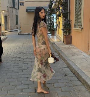 Renee Herbert feet photo 2