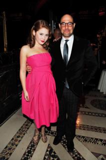 Renee Olstead feet photo thumbnail