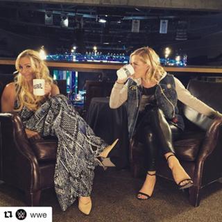 Renee Paquette feet photo thumbnail