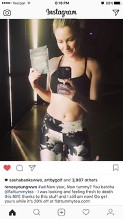 Renee Paquette feet photo thumbnail