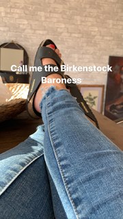 Renee Paquette feet photo thumbnail