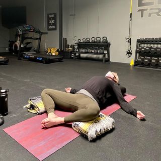 Renee Paquette feet photo thumbnail