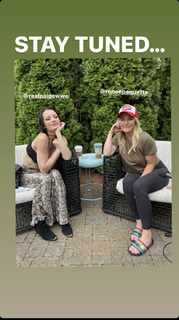 Renee Paquette feet photo thumbnail