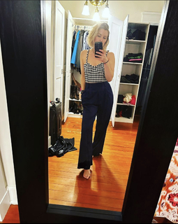 Renee Paquette feet photo thumbnail