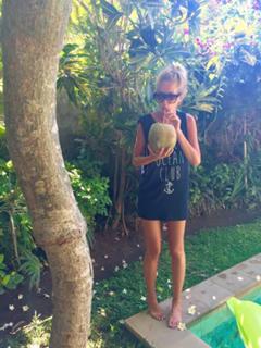 Renee Somerfield feet photo 4