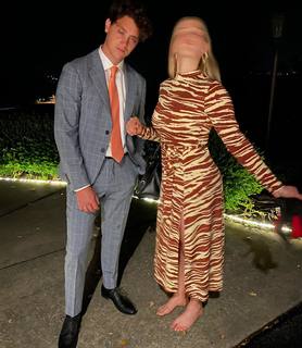 Reneé Rapp feet photo thumbnail