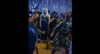 Reneé Rapp feet photo thumbnail