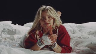 Reneé Rapp feet photo thumbnail