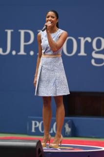 Renée Elise Goldsberry feet photo 5