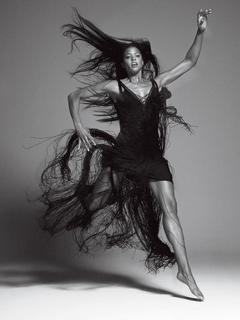 Renée Elise Goldsberry feet photo 18