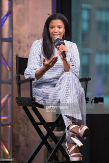 Renée Elise Goldsberry feet photo 12