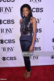 Renée Elise Goldsberry feet photo 11