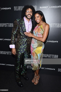 Renée Elise Goldsberry feet photo 14