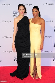 Renée Elise Goldsberry feet photo 10