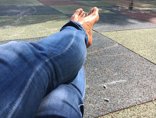 Renée Elise Goldsberry feet photo 20