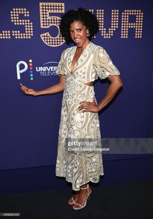 Renée Elise Goldsberry feet photo 4