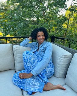 Renée Elise Goldsberry feet photo 9