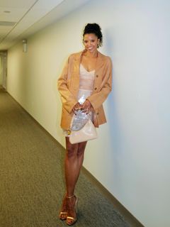 Renée Elise Goldsberry feet photo 5
