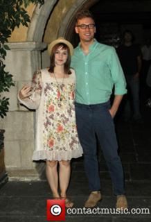 Renée Felice Smith feet photo 6