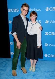 Renée Felice Smith feet photo 4