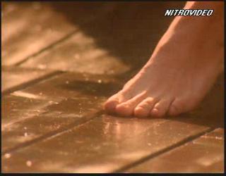 Renée O'Connor feet photo thumbnail