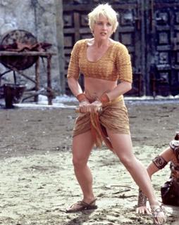 Renée O'Connor feet photo thumbnail