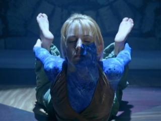 Renée O'Connor feet photo thumbnail